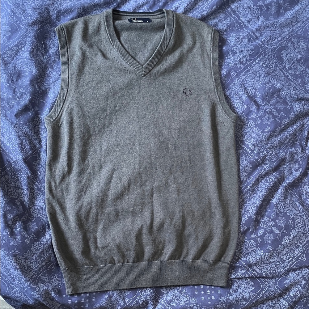 Fred Perry V-Neck Gray Sweater Vest